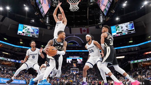 damian-lillard-giannis-bucks